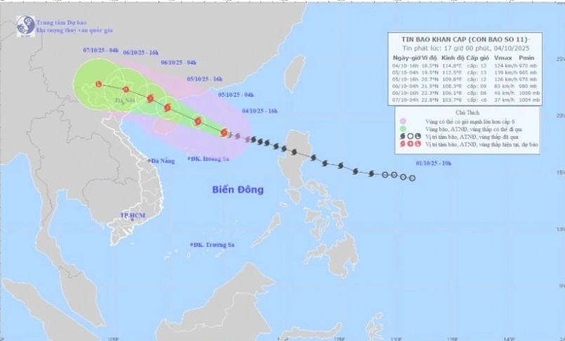 Typhoon Matmo intensifies, forecast to bring heavy rain to six Vietnamese provinces